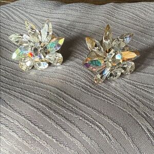 80's Elegant Crystal Floral Earrings